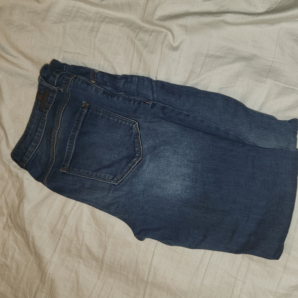 Lauren Conrad Capris